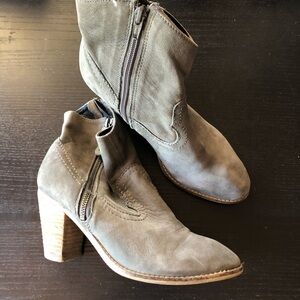 Rebels suede Stomp western style ankle boot greyish olive color wood heel 3” 7.5